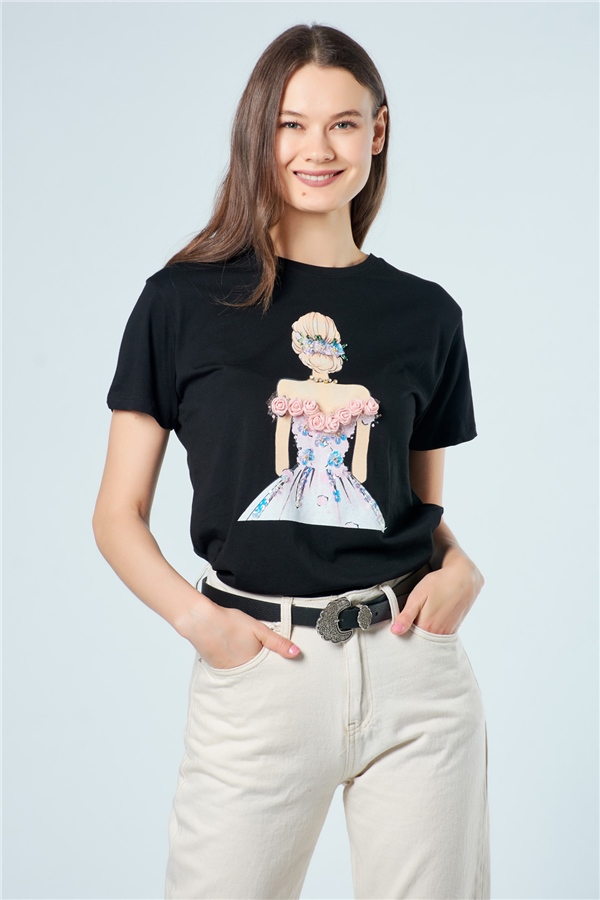 3202 Güllü Elbiseli Kadın Baskılı T-Shirt Siyah-Coral