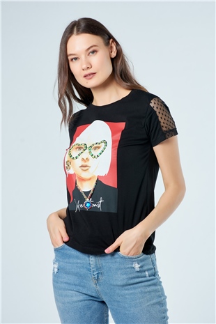 3152 Küt Saçlı Kadın Resimli T-Shirt Siyah-Coral
